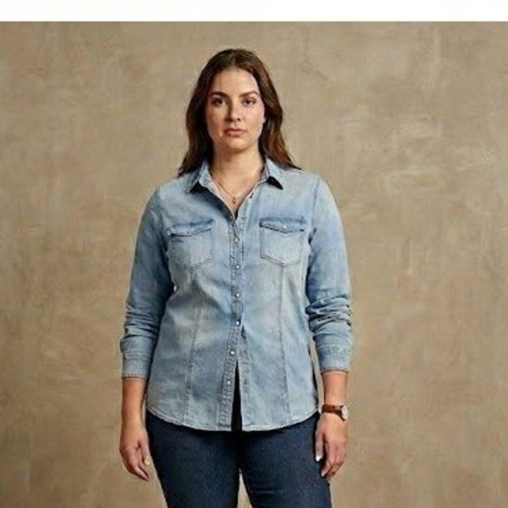 DCC Jeanswear Denim Shirt cabincore Size L Button Up‎ Long Sleeve pearlsnap